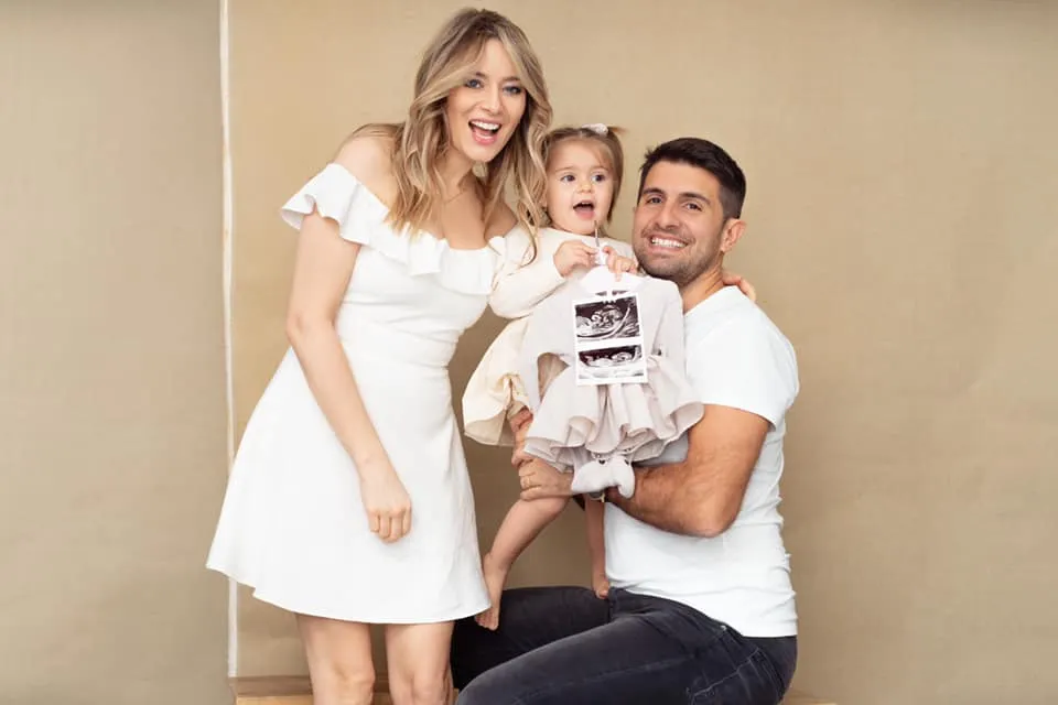laura cosoi si familia ei