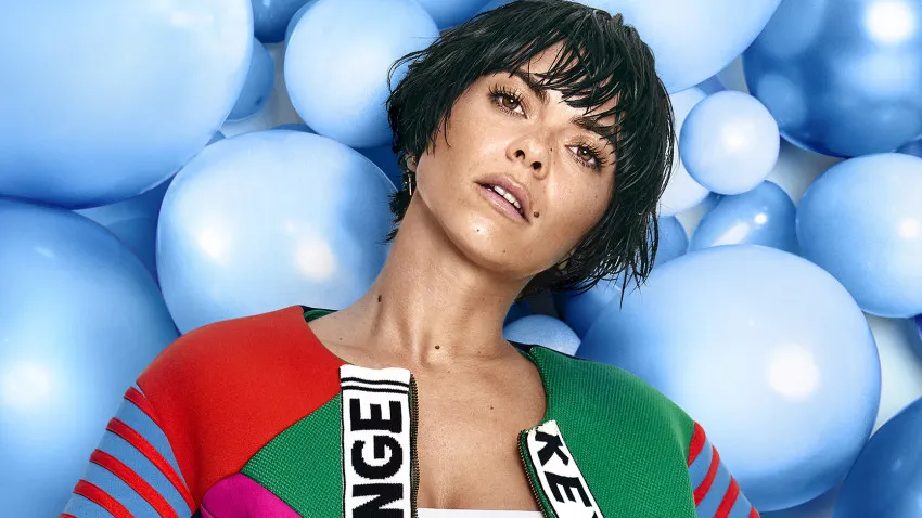 inna are videoclip filmat in casa ei