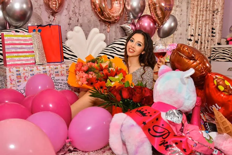 bianca lixandru - bibi a facut 18 ani