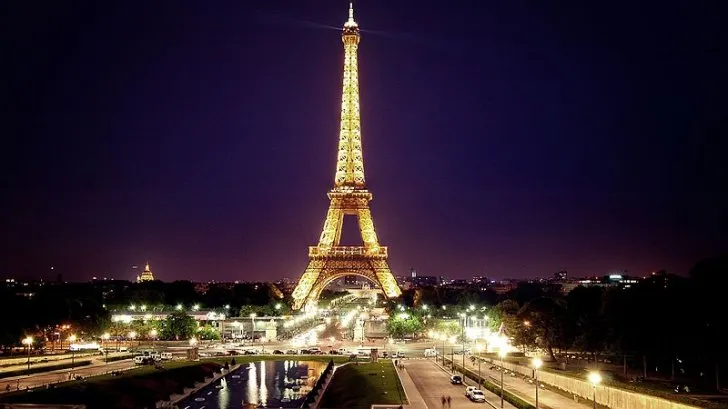 Turnul eiffel