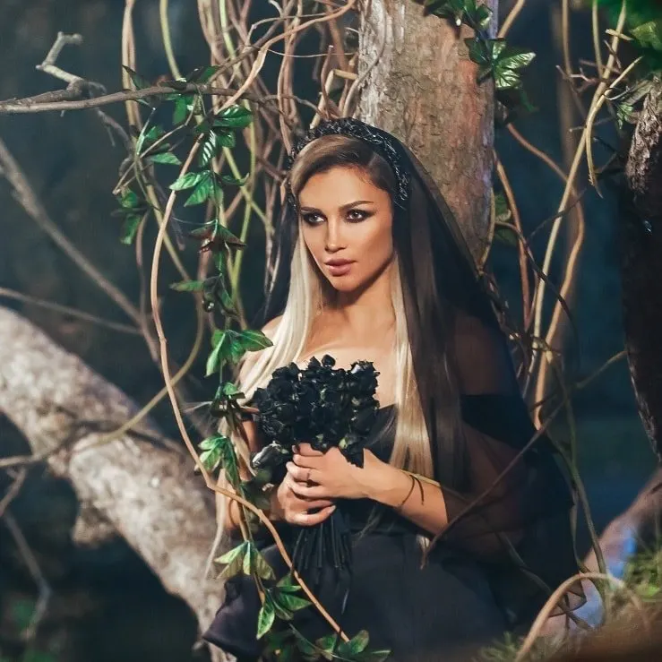 lora videoclip
