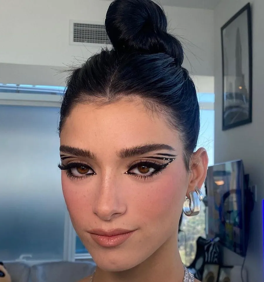 eyeliner