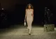 Piele, broderie și efervescență de culori: carnavalul elegant al Bottega Veneta din Milano