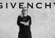 Givenchy o numește pe Sarah Burton în poziția de director de creație