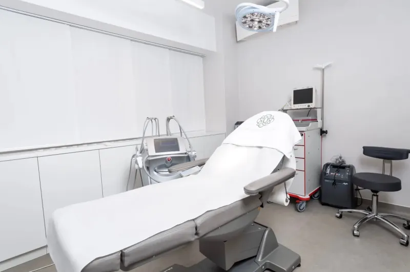 Clinica Uptown Esthetics