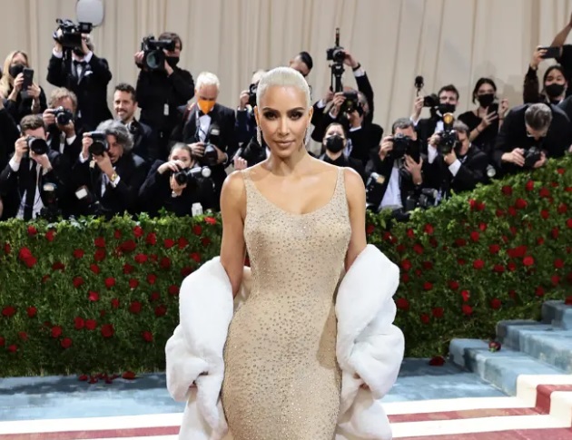 Kim Kardashian este noua imagine Marc Jacobs